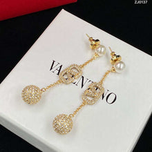 Load image into Gallery viewer, Vanentino Ball Earrings
