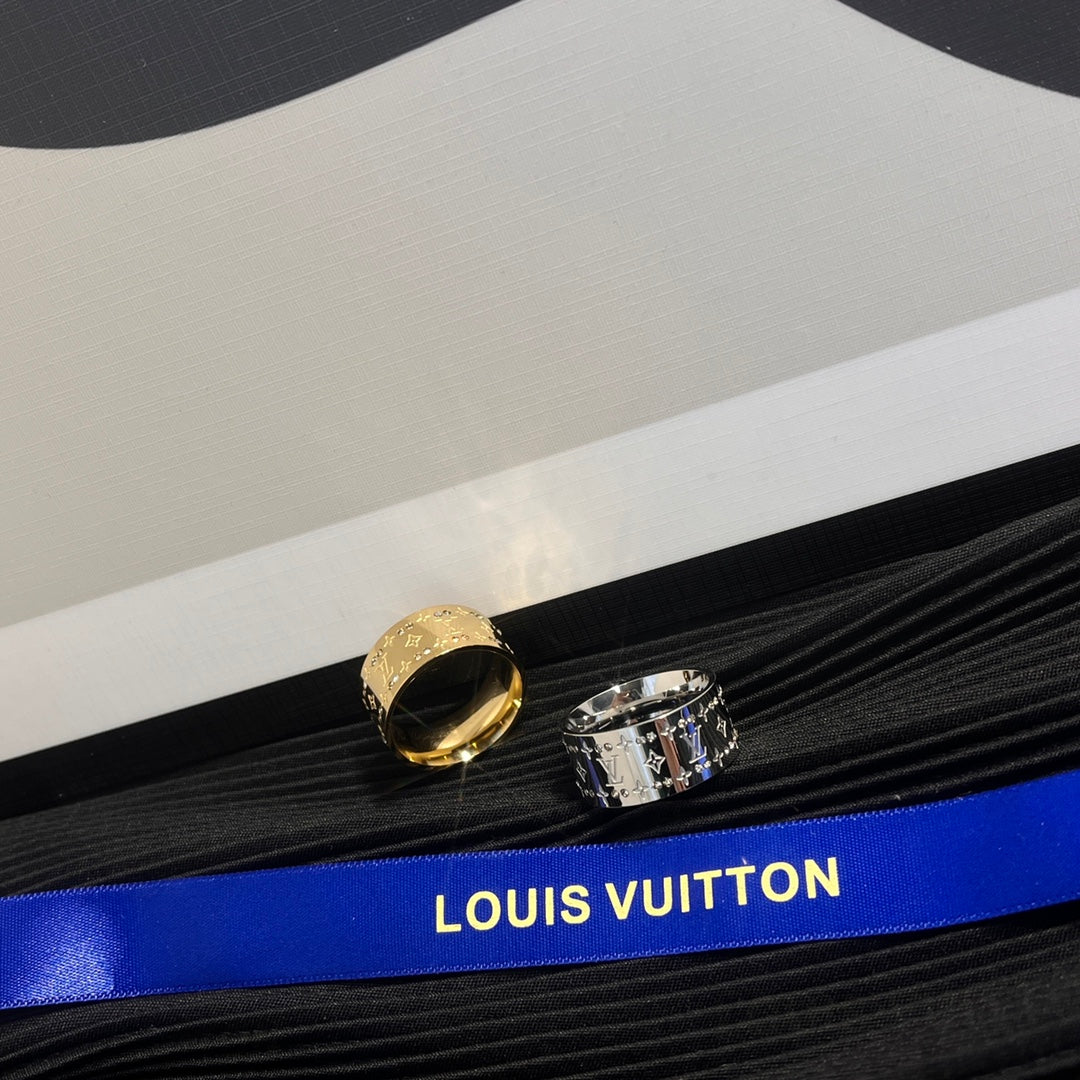 Louis Vuitton LV Custom Logo Ring – NOLA Tees